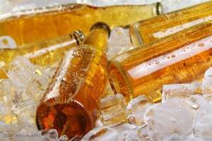 夏天经常和冰啤酒 肠胃湿气重怎么调理？